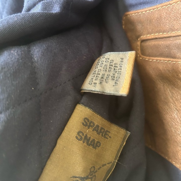 Roundtree & Yorke Brown Outdoor Vest - Picture 8 of 16